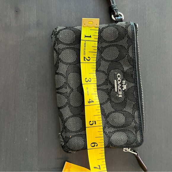 Coach Walet - Picture 3 of 5